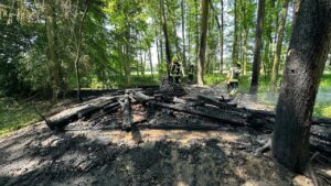 Brand einer Hütte / 04.06.2023